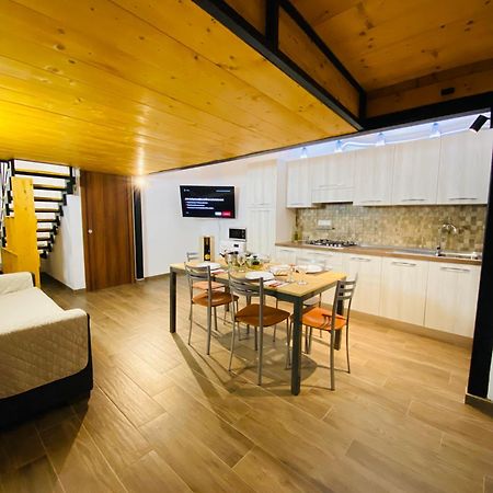 פיצו Casa Vacanze Al Civico 72 מראה חיצוני תמונה