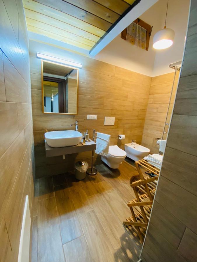 פיצו Casa Vacanze Al Civico 72 מראה חיצוני תמונה