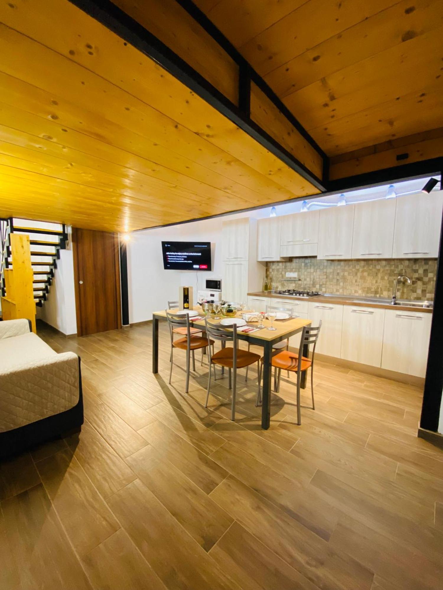 פיצו Casa Vacanze Al Civico 72 מראה חיצוני תמונה